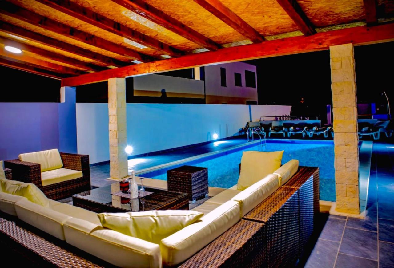 Villa Ana Kaštel Sućurac Buitenkant foto