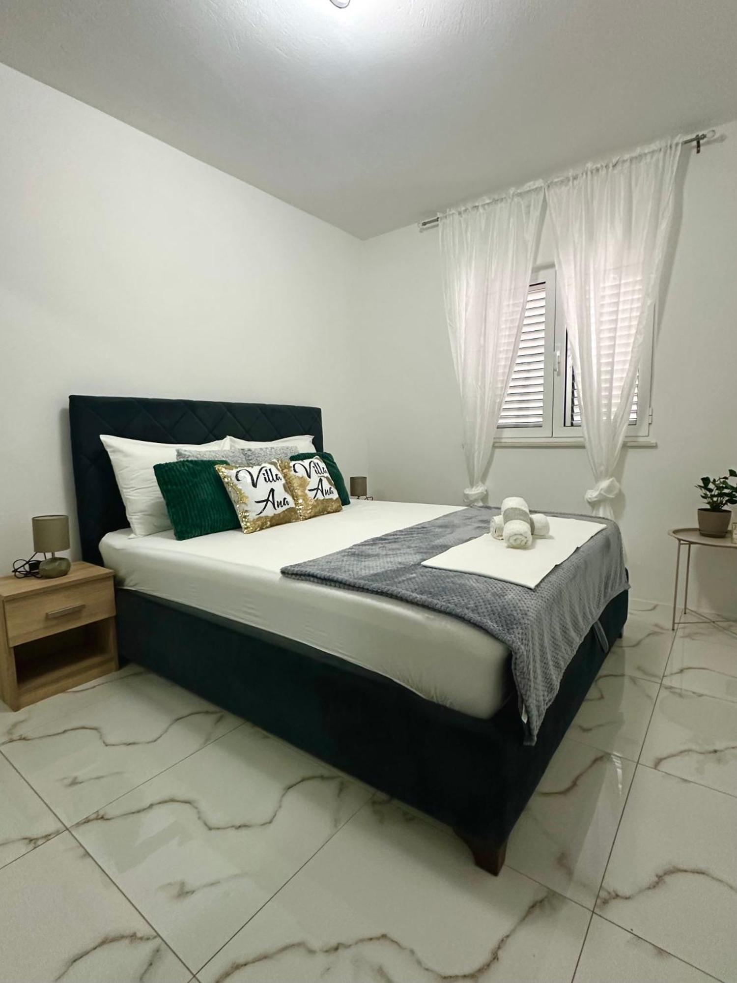 Villa Ana Kaštel Sućurac Buitenkant foto
